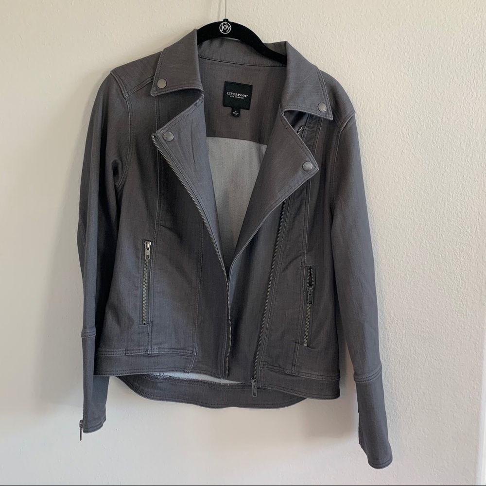 Grey jacket - Picture 2 of 4